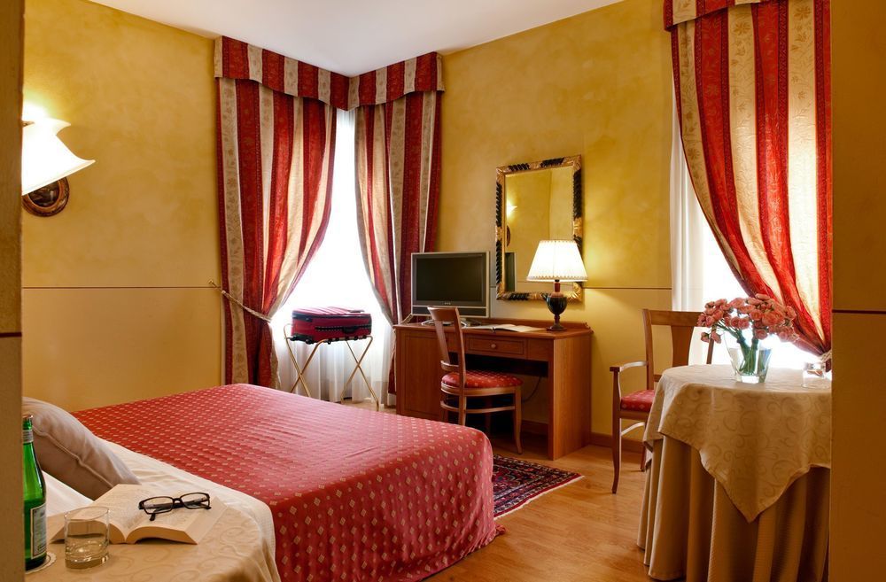 Hotel Ambasciatori Brescia Luaran gambar